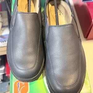 Easy Street Women's Oriel Athleisure Comfort Slip-On Flats in Navy - Size 8.5